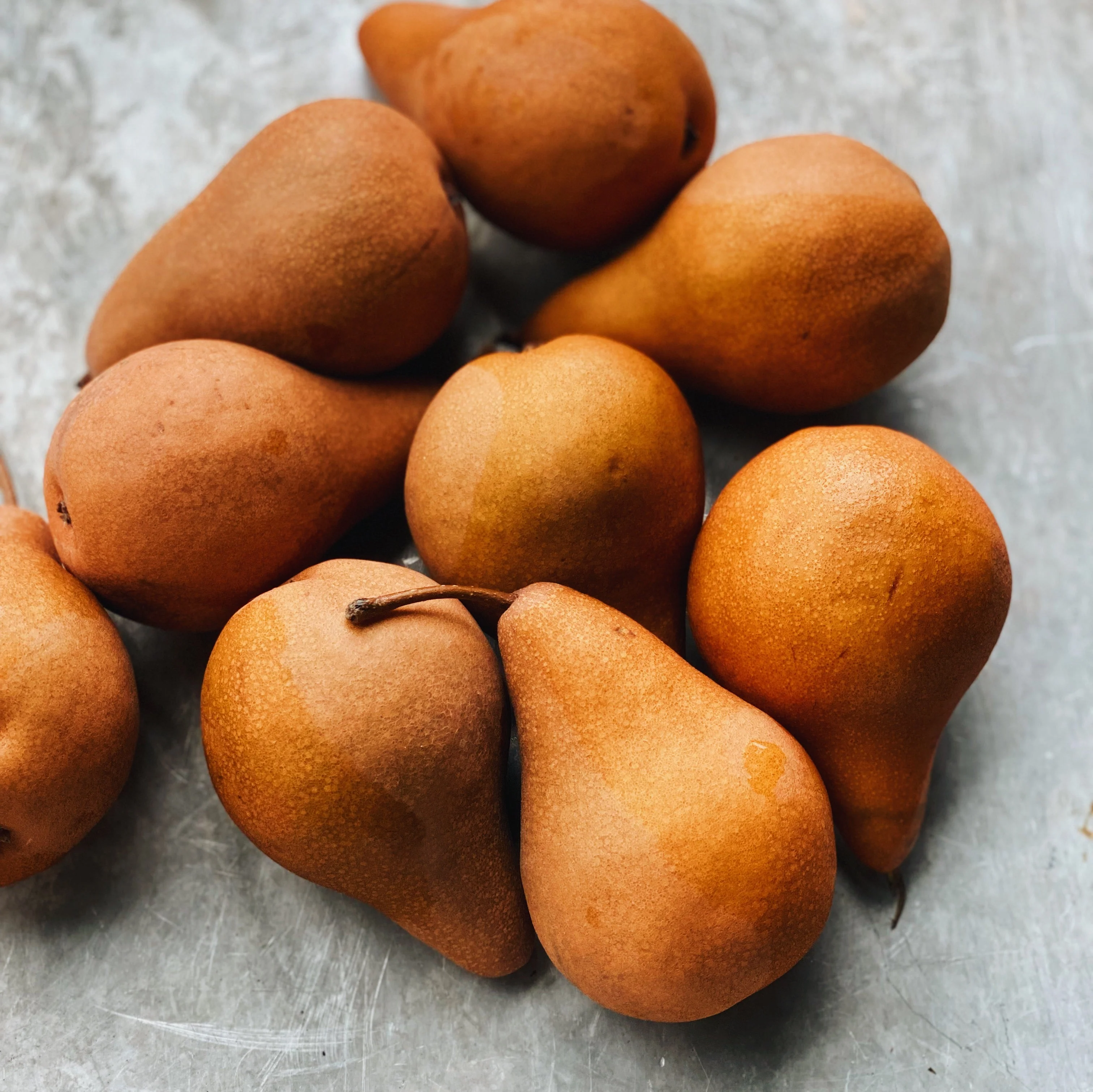 Premium Organic Bosc Pears