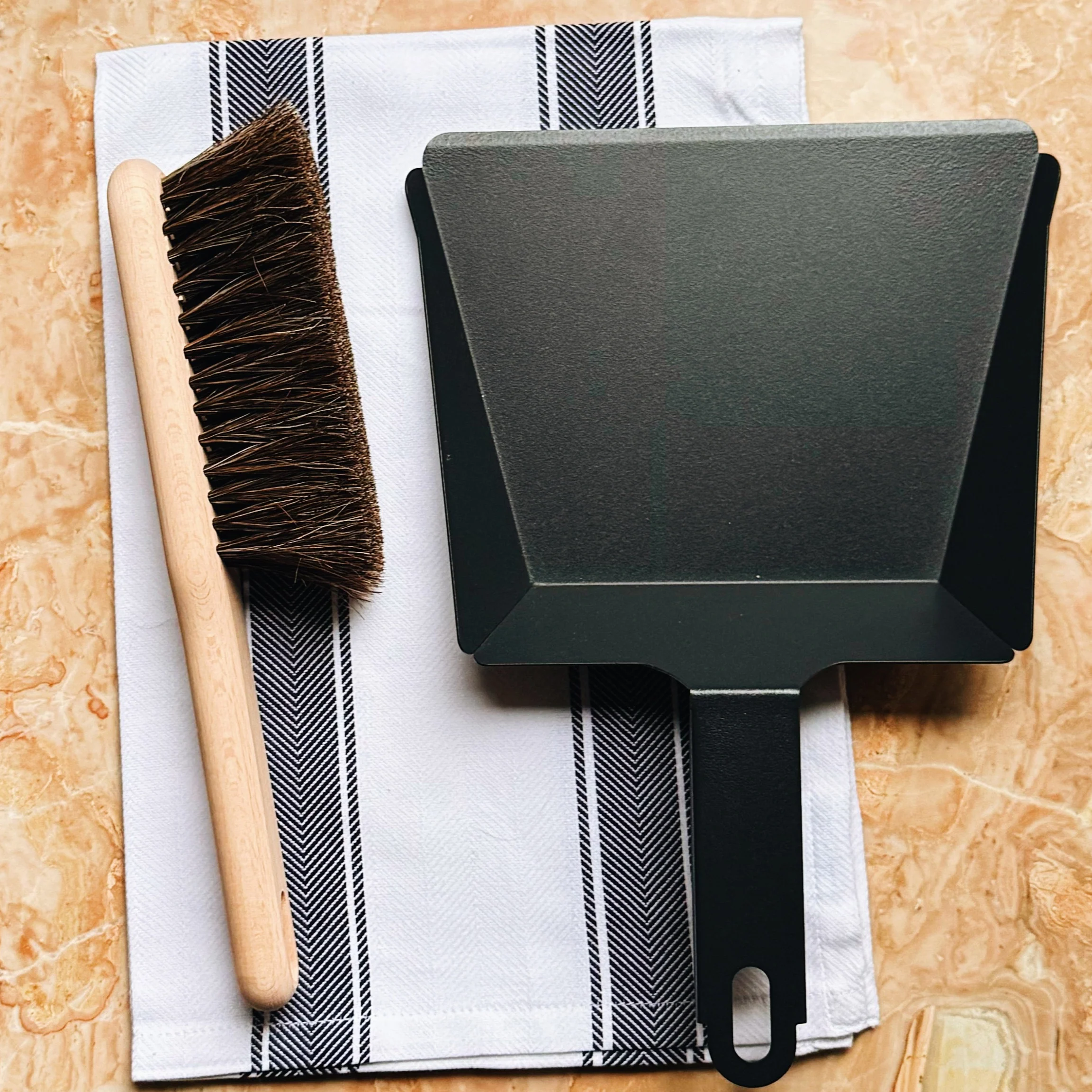 Black Dustpan - Image 2